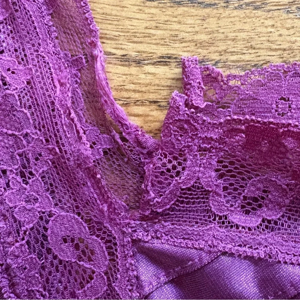 Vintage Gilead petite medium Elegant Purple Nightgown - Picture 7 of 13